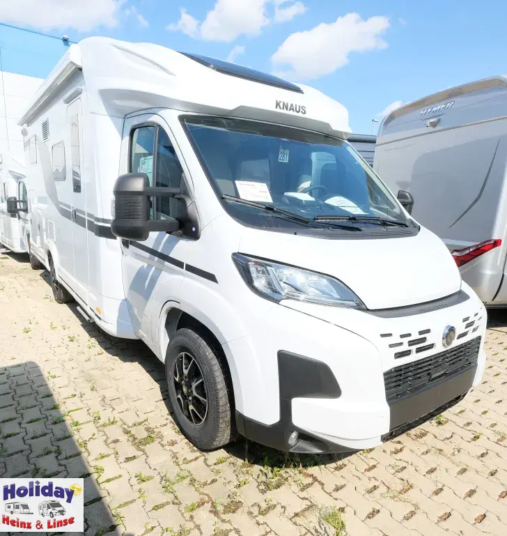 Fahrzeugbild Knaus L!VE WAVE 650 MEG Platinum Selection 140 PS, Schaltgetriebe, 3650kg #1