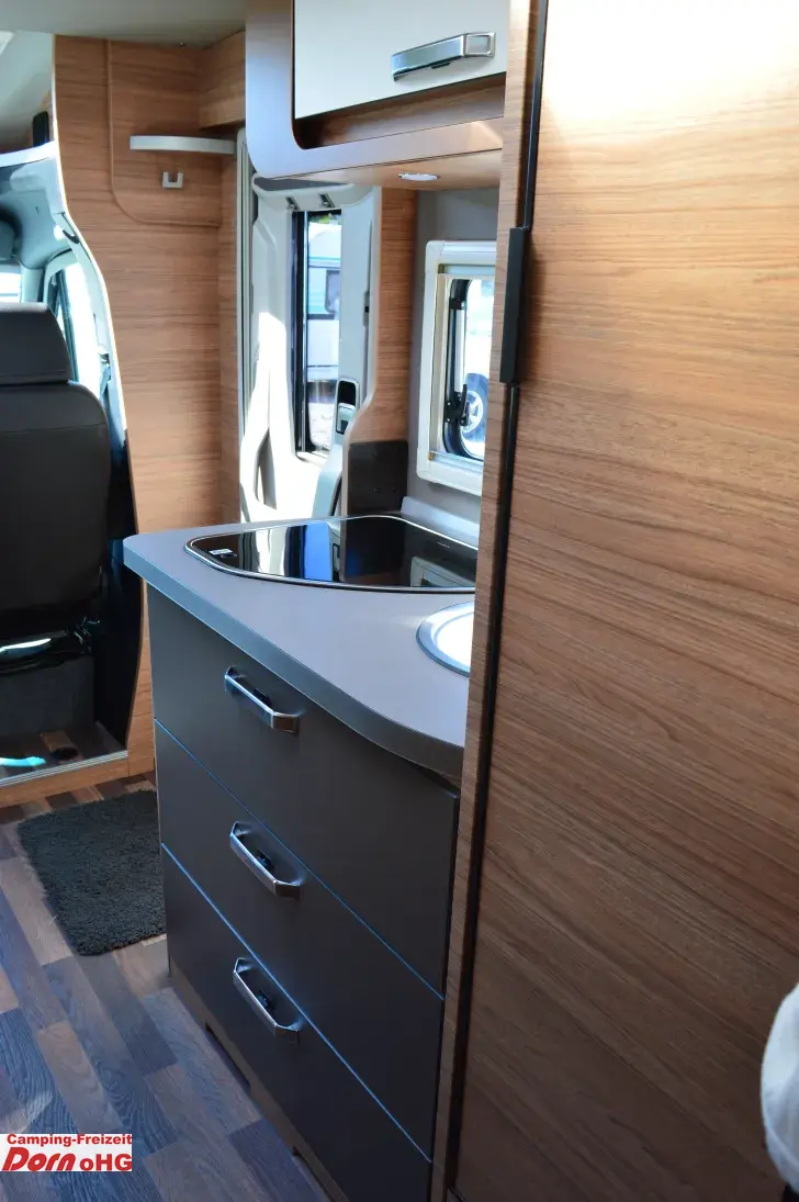 Fahrzeugbild Weinsberg CaraCompact EDITION PEPPER 640 MEG 170PS-Automatik #17