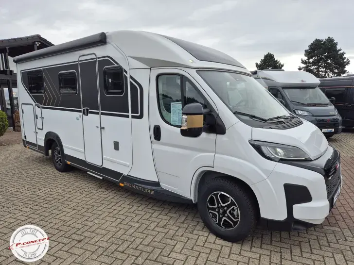 Fahrzeugbild Bürstner Signature SFT 7.4 TV - AHK - NAVI - RFK #1