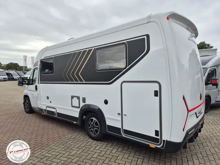 Fahrzeugbild Bürstner Signature SFT 7.4 TV - AHK - NAVI - RFK #6