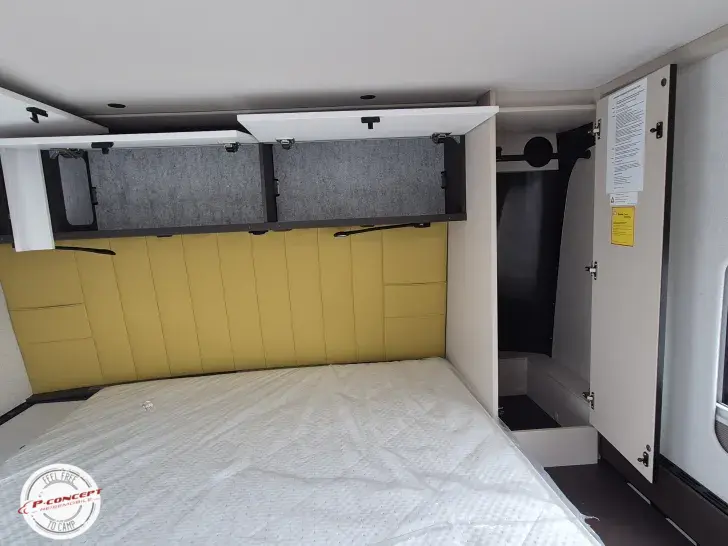 Fahrzeugbild Bürstner Signature SFT 7.4 TV - AHK - NAVI - RFK #23