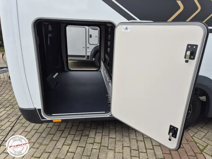 Fahrzeugbild Bürstner Signature SFT 7.4 TV - AHK - NAVI - RFK #25