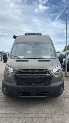 Frontal Vorne Sunlight Camper Van IBEX 603D