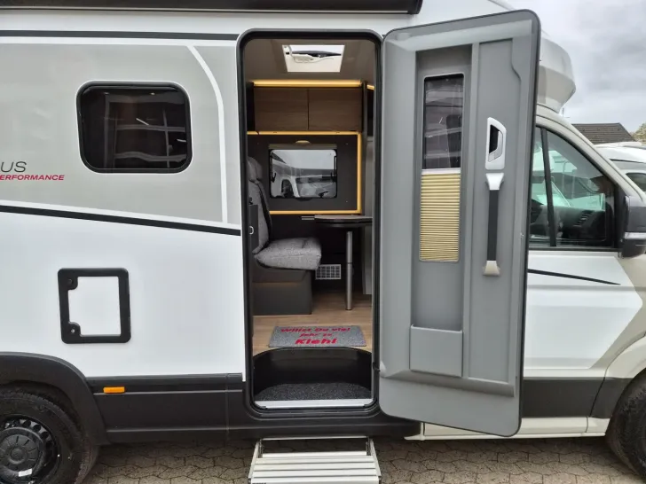 Fahrzeugbild Dethleffs Globebus Performance T 46 *3x Pakete* #11