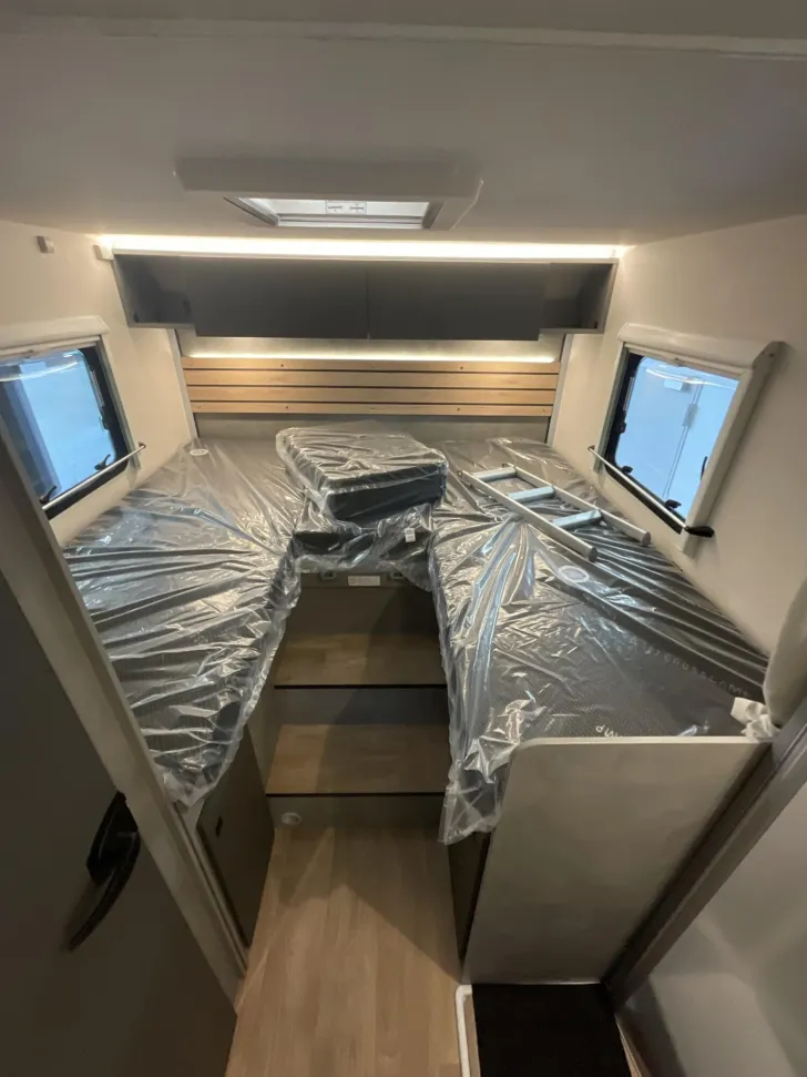 Fahrzeugbild Crosscamp EXPDN 7.4 E Peugeot #9