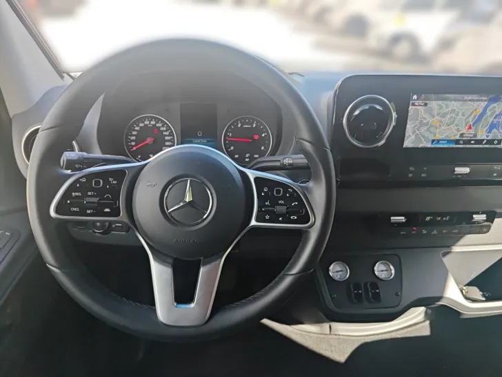 Fahrzeugbild Hymer Grand Canyon S Mercedes #6