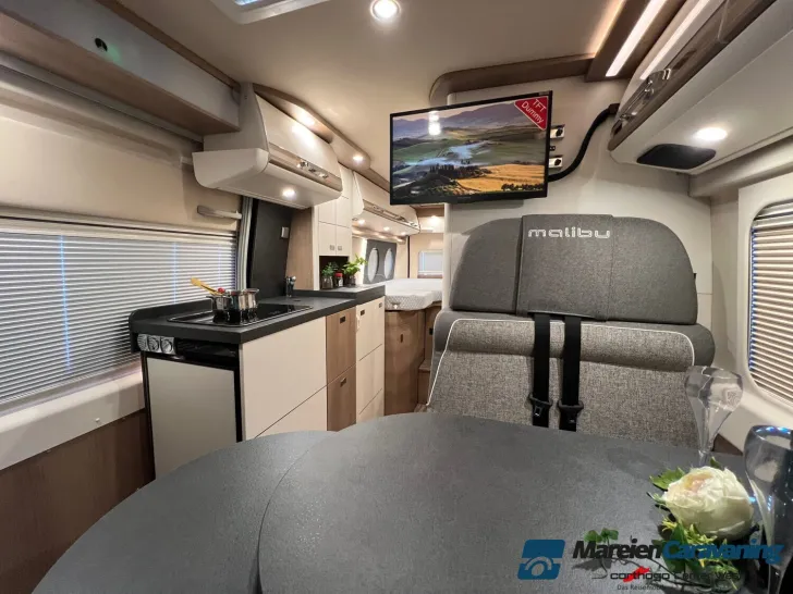 Fahrzeugbild Malibu Van first class - two rooms 640 LE RB (656) #12