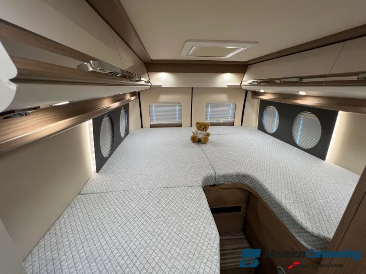 Fahrzeugbild Malibu Van first class - two rooms 640 LE RB (656) #19