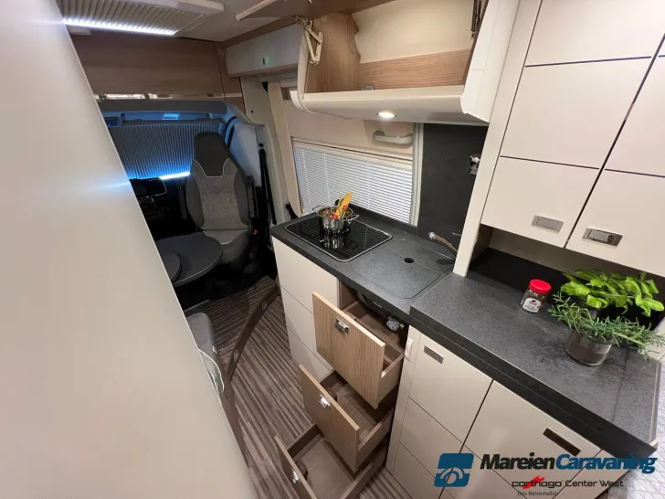 Fahrzeugbild Malibu Van first class - two rooms 640 LE RB (656) #28