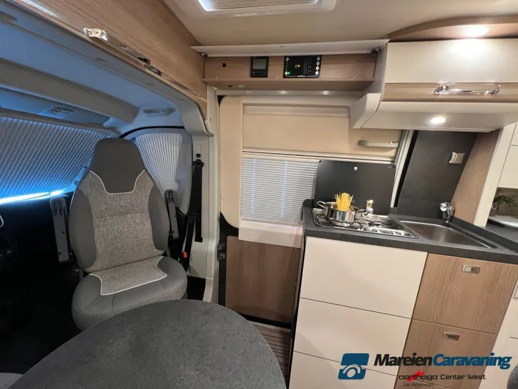 Fahrzeugbild Malibu Van first class - two rooms 640 LE RB (656) #32