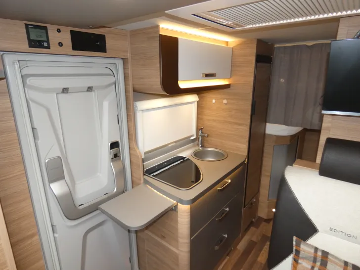 Fahrzeugbild Weinsberg CaraCompact EDITION PEPPER 600 MEG #12