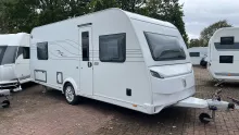 Schräg Vorne Tabbert Cazadora 495 HE 2,3 mit Mover