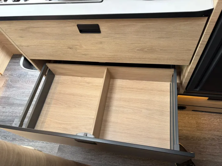 Fahrzeugbild Weinsberg CaraCompact 600 MEG EDITION [PEPPER] MJ2027 #25