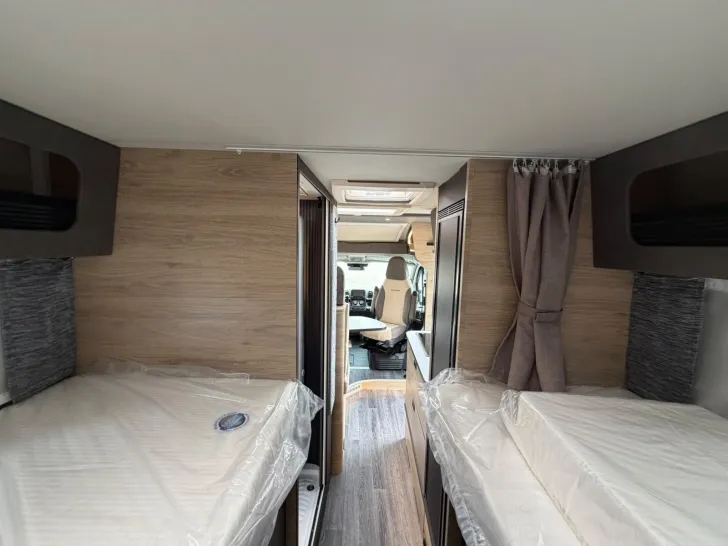 Fahrzeugbild Weinsberg CaraCompact 600 MEG EDITION [PEPPER] MJ2027 #42