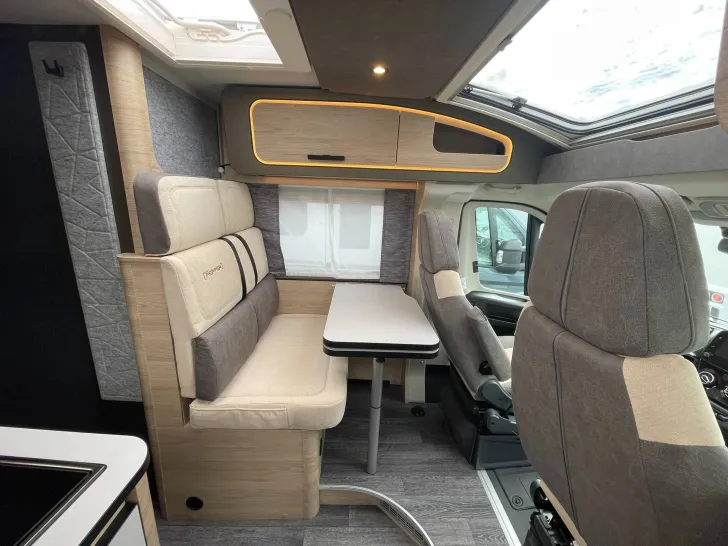 Fahrzeugbild Weinsberg CaraCompact 600 MEG EDITION [PEPPER] MJ2027 #18