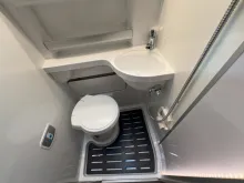 Fahrzeugbild Westfalia Columbus 600 D/Festbett/Klima/Markise/AHK/160 PS #17