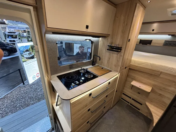 Fahrzeugbild Eura Mobil Xtura XT 656 HB MESSENEUHEIT #9