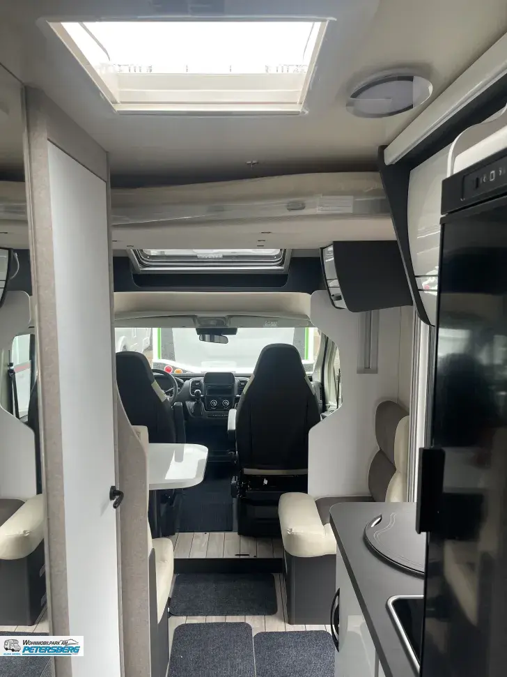 Fahrzeugbild Forster T 699 EB 140 PS * Automatik * 3,5 t #14