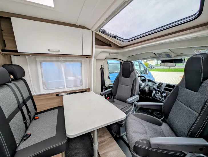 Fahrzeugbild Carado VAN V337 Pro+ Sie sparen 8.293,-€! #4
