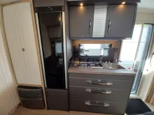 Fahrzeugbild Hobby De Luxe 490 KMF 2026 - inkl. Garage #12