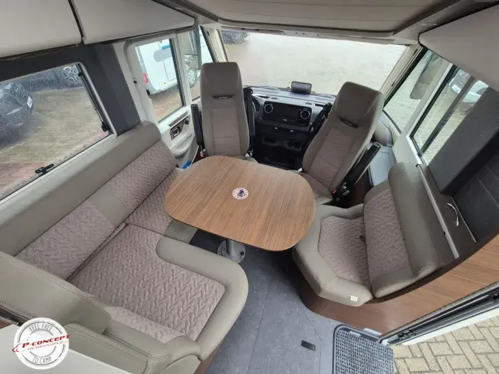 Fahrzeugbild Carthago chic c-line I 4.9 LE L Listenpreis: 183.340€ #7