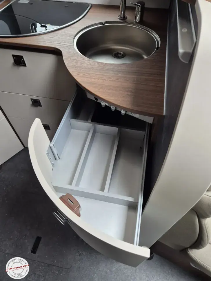Fahrzeugbild Carthago chic c-line I 4.9 LE L Listenpreis: 183.340€ #20