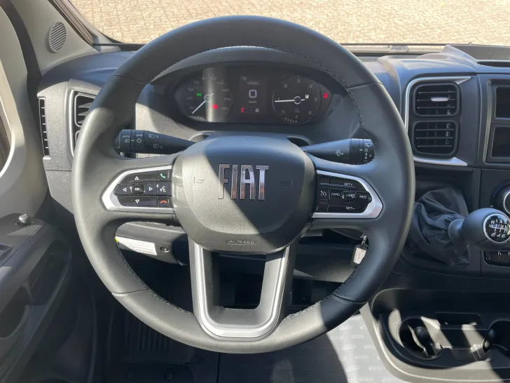 Fahrzeugbild Knaus SKY TI 700 MEG +ABVERKAUF+ #13