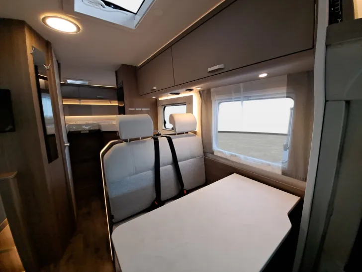 Fahrzeugbild Carado T 328 Pro+, LTE, TV, Solar, 3. Bett #8