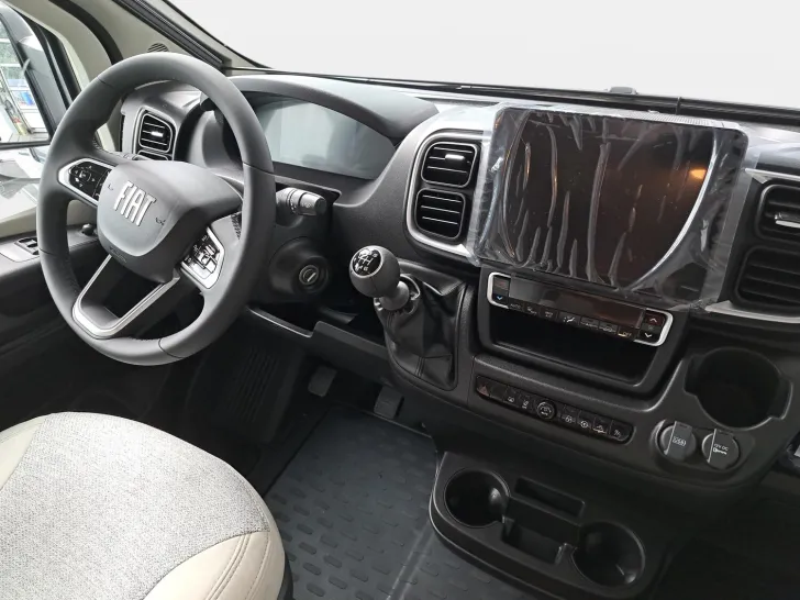 Fahrzeugbild Carado T 328 Pro+, LTE, TV, Solar, 3. Bett #10