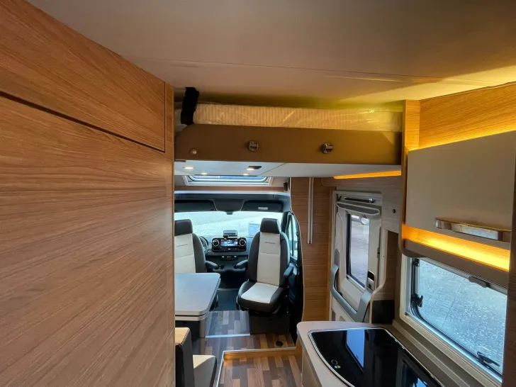 Fahrzeugbild Weinsberg CaraCompact Suite 640 MEG ED. [PEPPER] MJ2026 #35