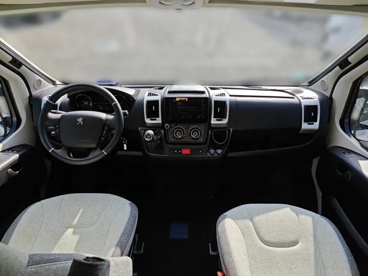 Fahrzeugbild Knaus BoxStar 60 YEARS 540 ROAD Peugeot #10