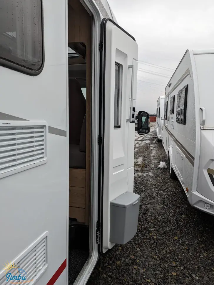 Fahrzeugbild LMC Cruiser V 646 G #11