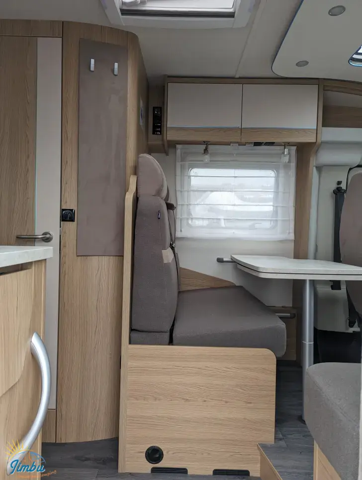 Fahrzeugbild LMC Cruiser V 646 G #13