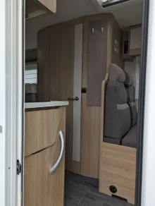 Fahrzeugbild LMC Cruiser V 646 G #14
