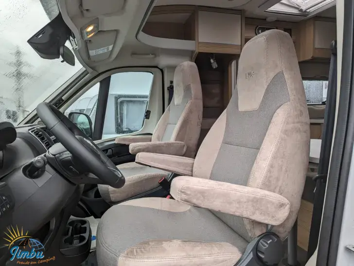 Fahrzeugbild LMC Cruiser V 646 G #9
