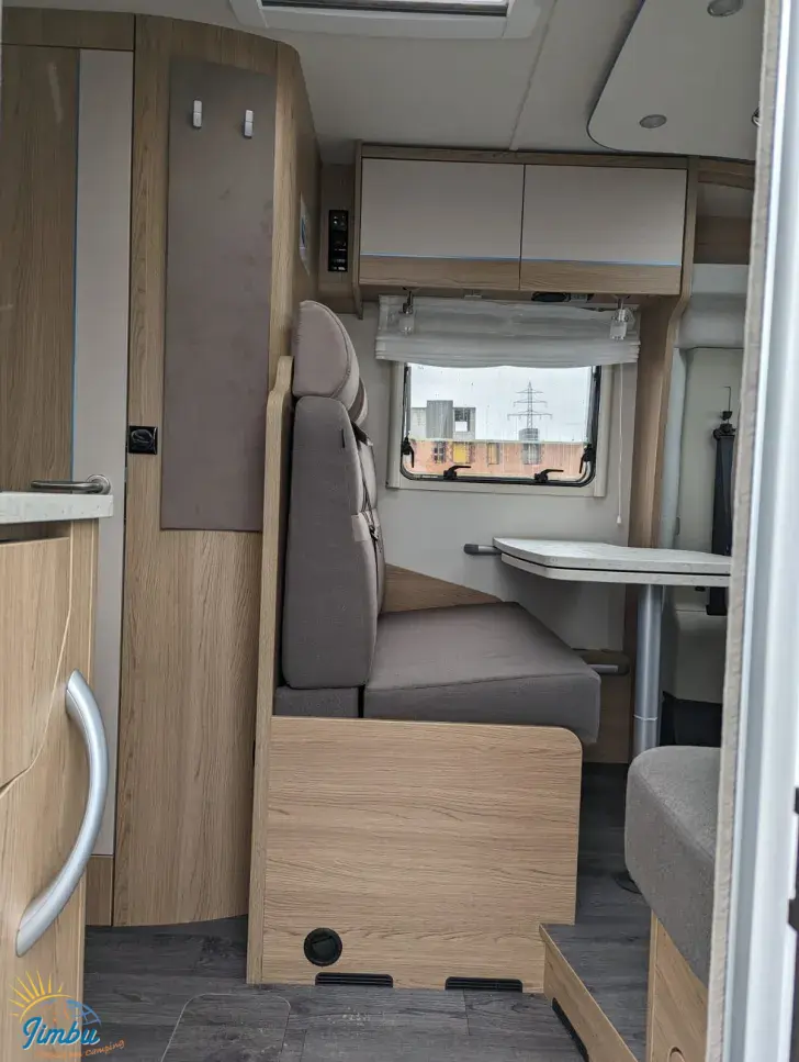 Fahrzeugbild LMC Cruiser V 646 G #12