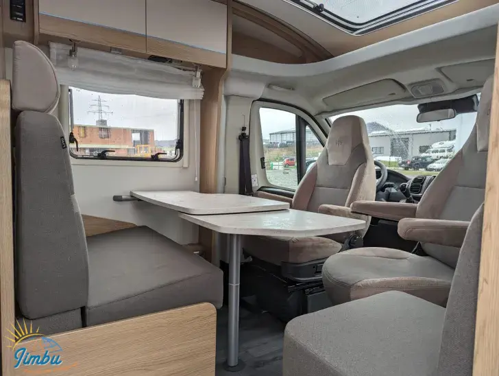 Fahrzeugbild LMC Cruiser V 646 G #14