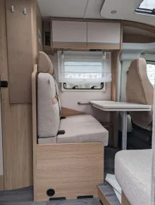 Fahrzeugbild LMC Cruiser V 646 G #10