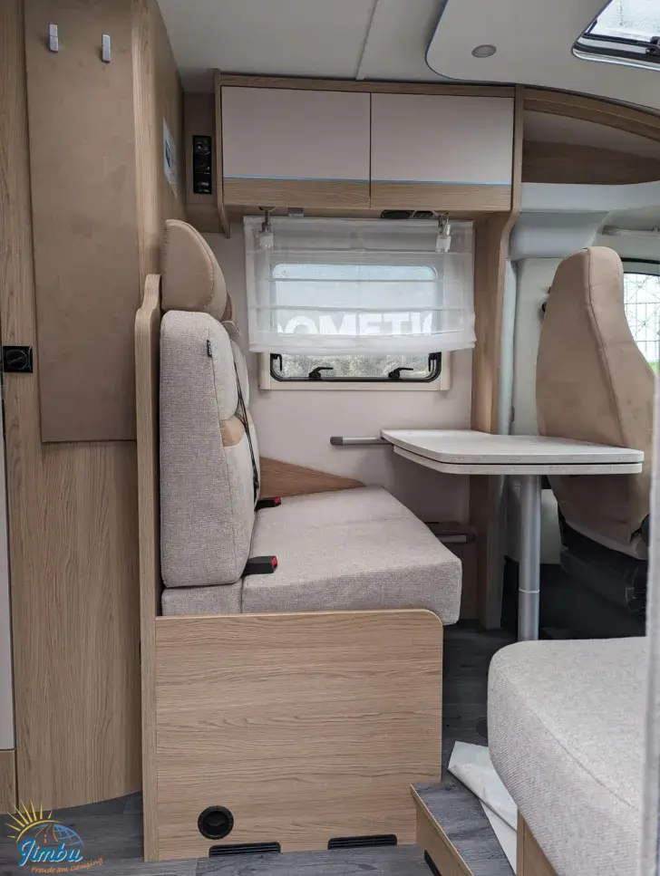 Fahrzeugbild LMC Cruiser V 646 G #10