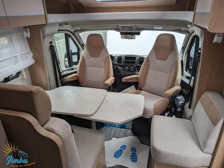 Fahrzeugbild LMC Cruiser V 646 G #11