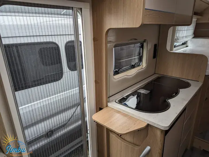 Fahrzeugbild LMC Cruiser V 646 G #12