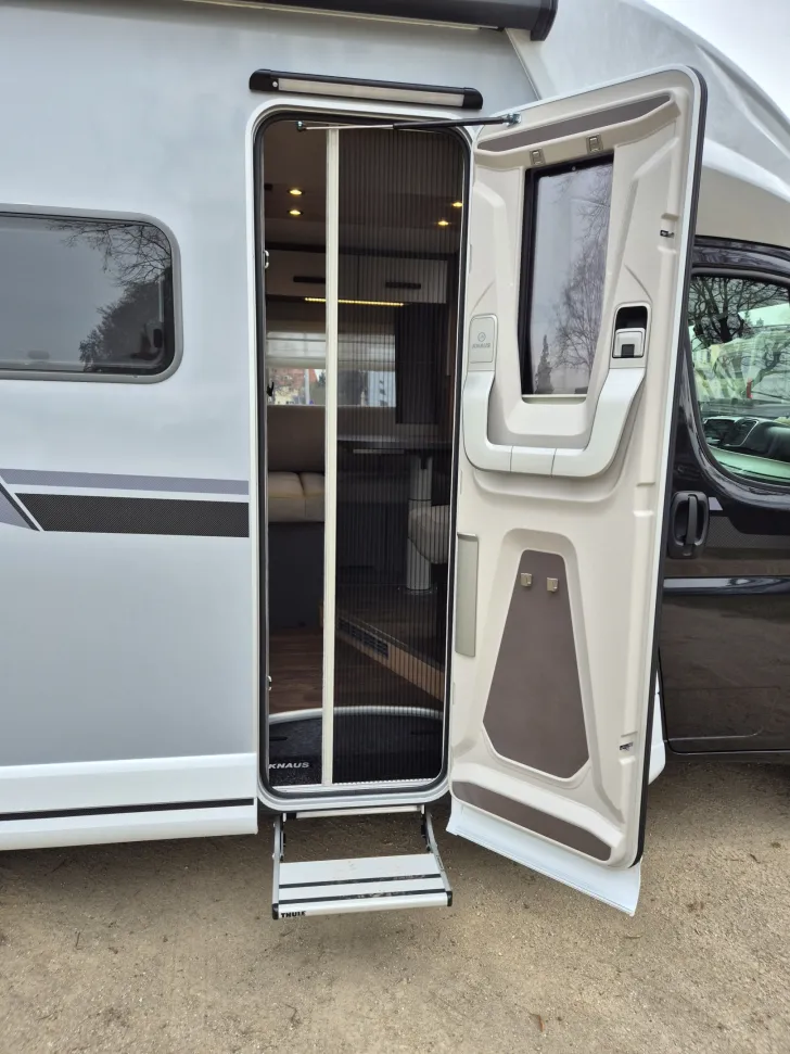 Fahrzeugbild Knaus L!VE / LIVE Wave 650 MEG *Black-Selection* #15
