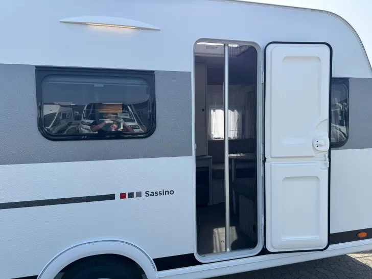Fahrzeugbild LMC Sassino 460 E, MJ26, SASSINO PAKET #13