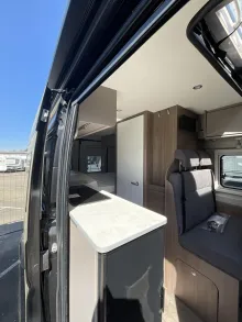 Fahrzeugbild Carado pro CV 600 AHK, Solar, Dieselheizung, Automatik #8