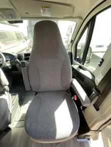 Fahrzeugbild Carado pro CV 600 AHK, Solar, Dieselheizung, Automatik #10
