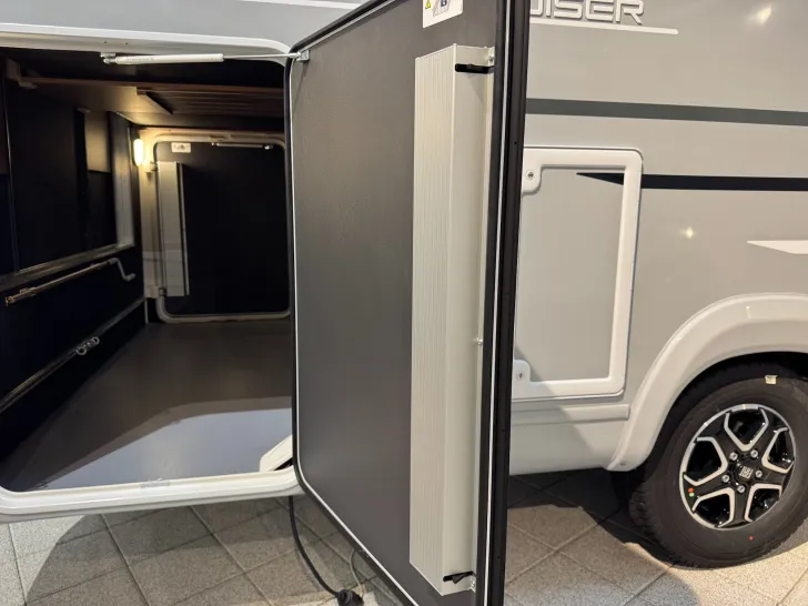 Fahrzeugbild LMC Cruiser 740 EL, Automatik, Safety, LED, Solar #17