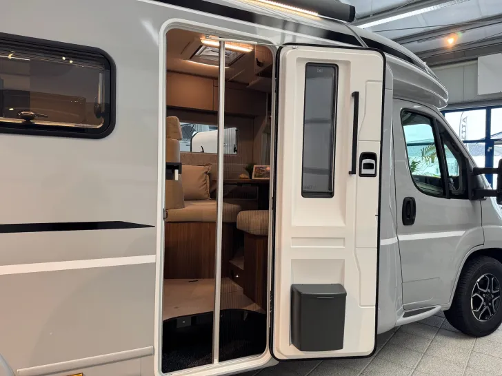 Fahrzeugbild LMC Cruiser 740 EL, Automatik, Safety, LED, Solar #20
