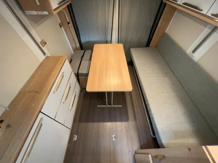 Fahrzeugbild Knaus Deseo 400 TR / Hubbett/Mover/Markise / Vorzelt #6