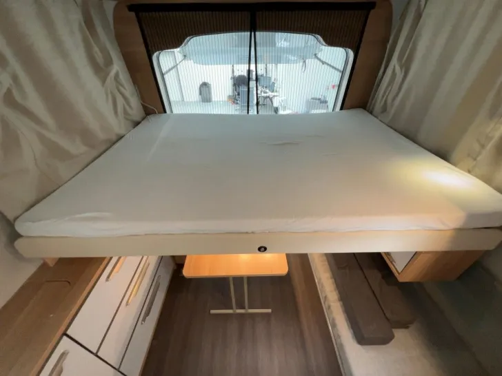 Fahrzeugbild Knaus Deseo 400 TR / Hubbett/Mover/Markise / Vorzelt #8