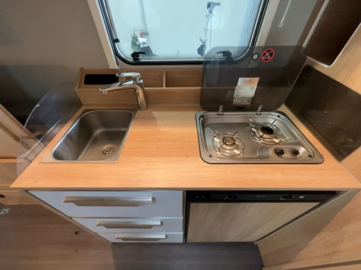 Fahrzeugbild Knaus Deseo 400 TR / Hubbett/Mover/Markise / Vorzelt #10